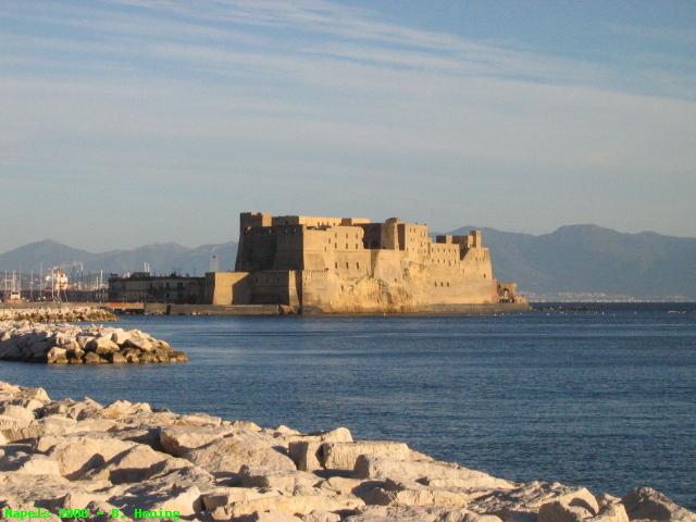 38 Castel dell Ovo.jpg